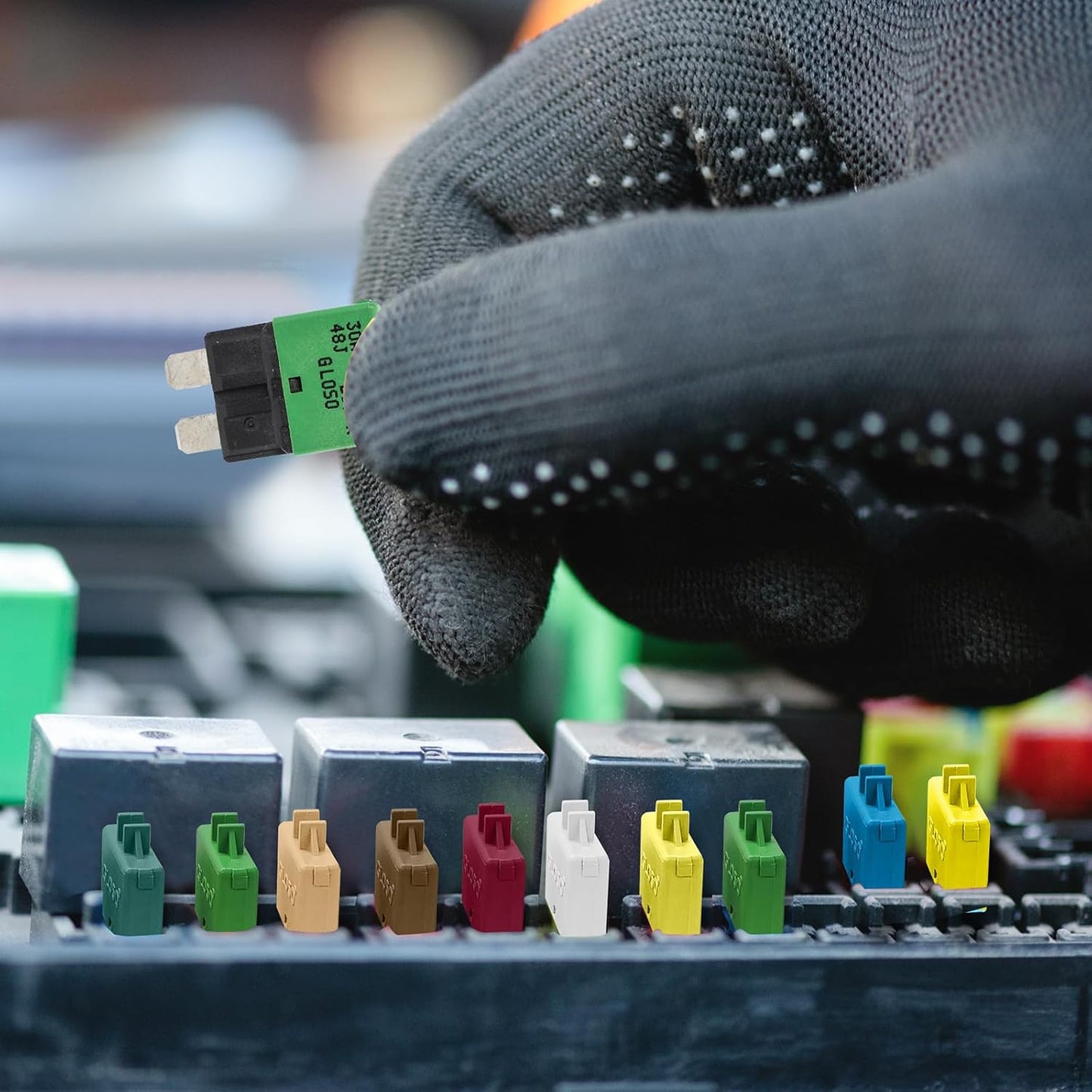 GLOSO Circuit Breaker E39 (T3) Manual Reset Fuse for Car Truck RV Automotive Marine Boat Trolling Motor & Custom Wiring Audio Battery Protection/Low Profile ATC/ATO (5A - 3 Pack)