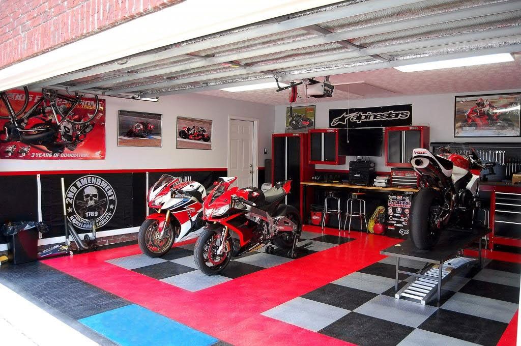 RaceDeck Diamond Plate Design, Durable Interlocking Modular Garage Flooring Tile (Single Tile), Beige