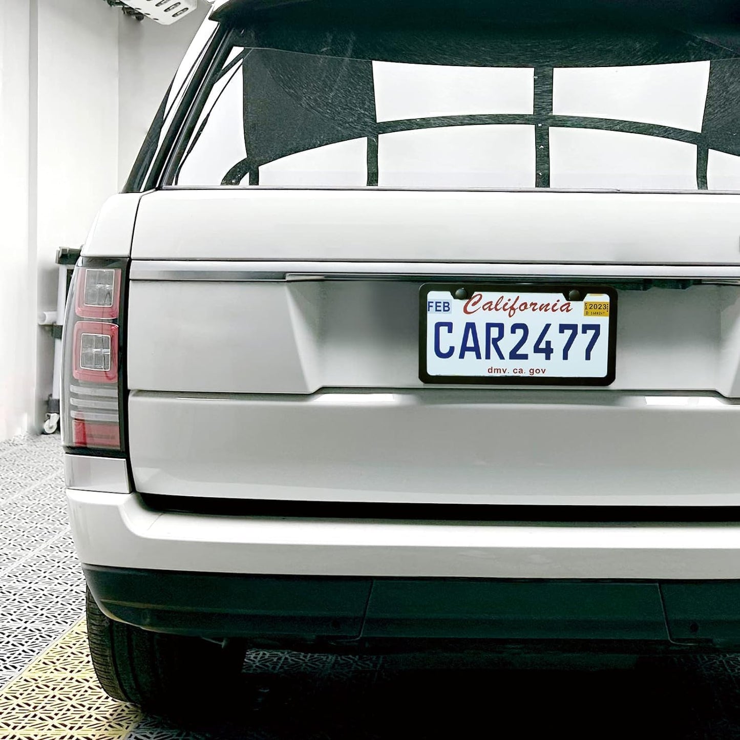 License Plate Frames,2 Packs Front Rear Car Tags,Aluminum Alloy License Plate Cover,No Rust,Water Proof,Wear Resistant,Car Accessories (Two Holes Frame)