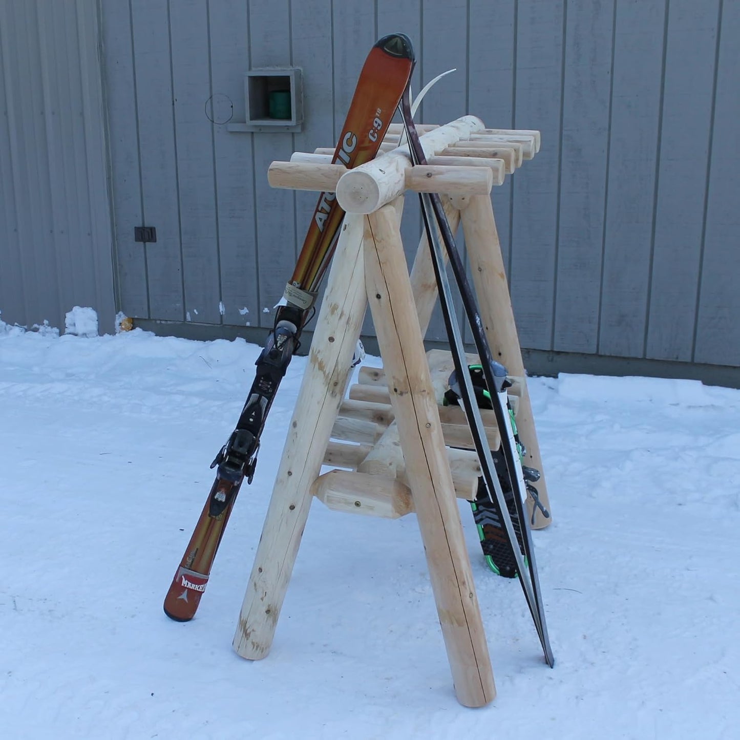 13-Place Freestanding Log Ski Rack Holder, Indoor & Outdoor Snowboard Racks, Standing Storage, Garage Racks for Snow Skis & Poles, Durable Snowboard Rack Garage Storage Organizer - Canyon Brown