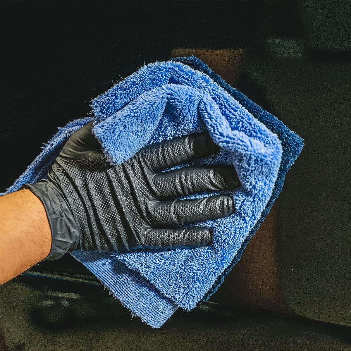 Mafra, Maniac Car Detailing Line, Exterior Quick Detailer, 16.9 oz, Maximum Shine and Protection in Few Wipes, Cleans, Polishes, and Protects External Car Surfaces